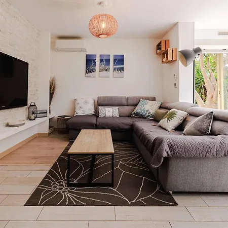 Marina Rey - Pour 4 A 400m Des Plages Cote D'azur * 卢贝新城